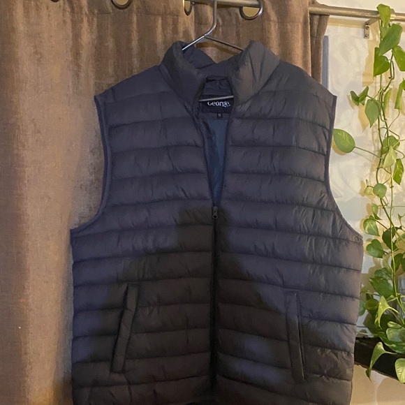 George Charcoal Quilted Vest - Picture 2 of 5